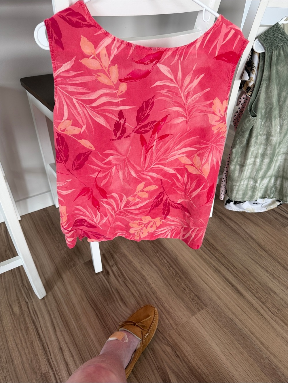Southern Lady Pink & Coral Tropical Print Sleeveless Tank - Picture 2 of 3